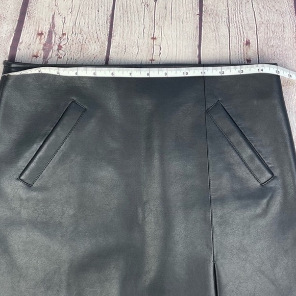 Blanc NYC Faux Leather Mini Skirt Size 28 Black - Picture 10 of 13